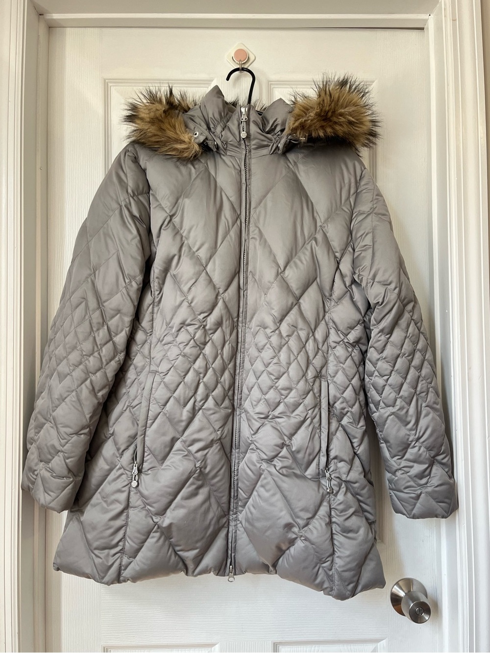 Eddie Bauer Women's gray 650 FillP Faux Fur Hood Down puffer jacket size XL